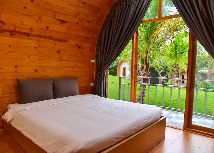 Khách sạn The Vista 4*